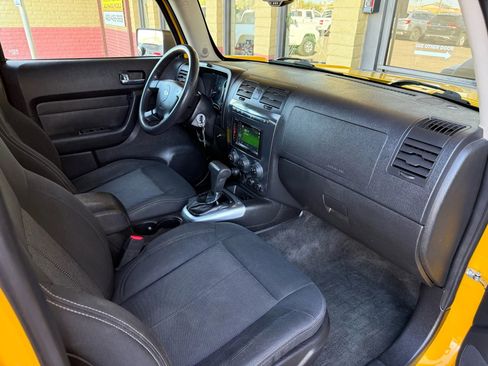 Used 2007 HUMMER H3 image 23