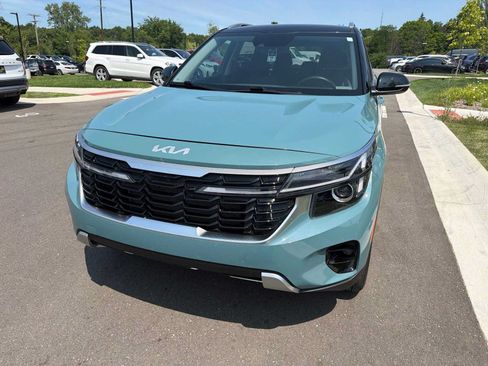 Used 2024 Kia Seltos S AWD/4WD image 3