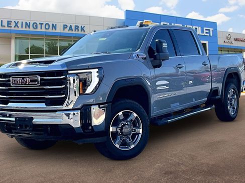 Used 2025 GMC Sierra 2500 SLE w/ SLE Value Package; image 2