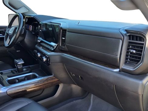 Used 2024 GMC Sierra 1500 Elevation w/ Elevation Premium Package AWD/4WD image 40