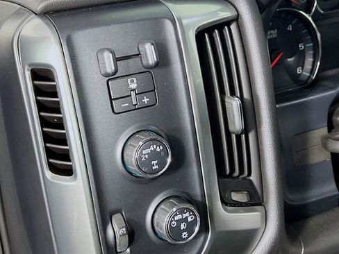 Used 2018 Chevrolet Silverado 1500 LT w/ All Star Edition image 8