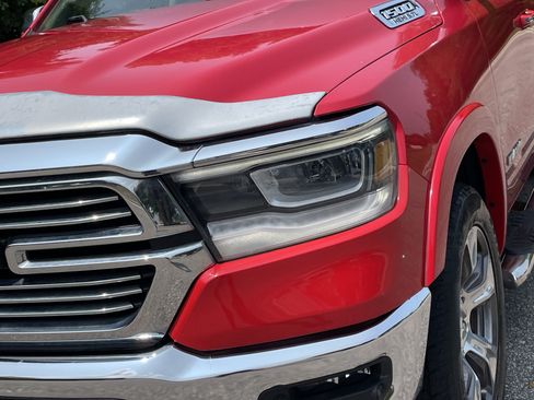 Used 2019 RAM 1500 Laramie AWD/4WD image 11