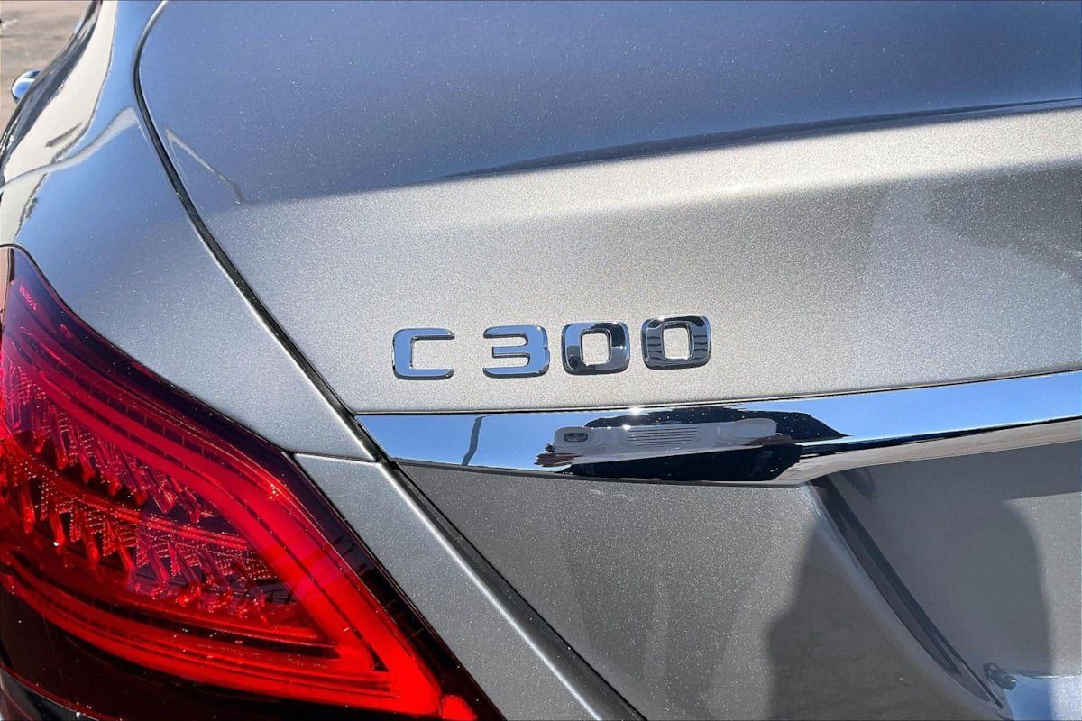 Used 2020 Mercedes-Benz C 300 Sedan w/ Premium Package image 8