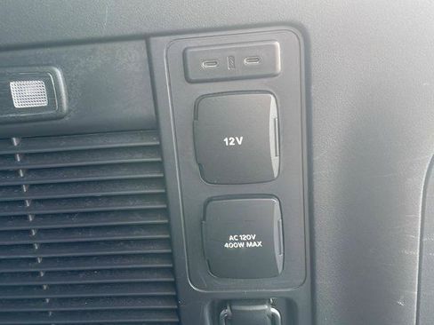 Certified 2025 Ford Expedition Max Active AWD/4WD image 36