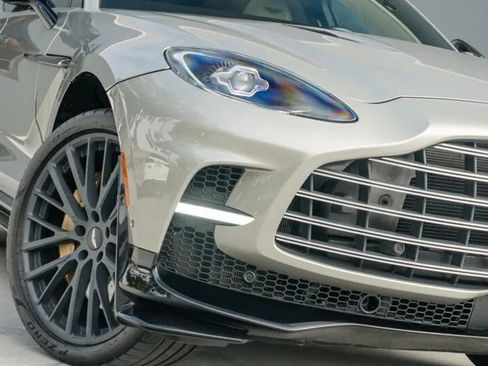 Used 2023 Aston Martin DBX 707 image 34