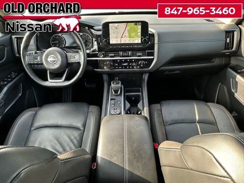 Used 2024 Nissan Pathfinder SL w/ SL Premium Package image 13