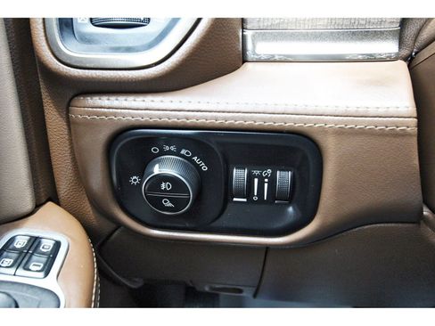 Used 2023 RAM 3500 Limited AWD/4WD image 19