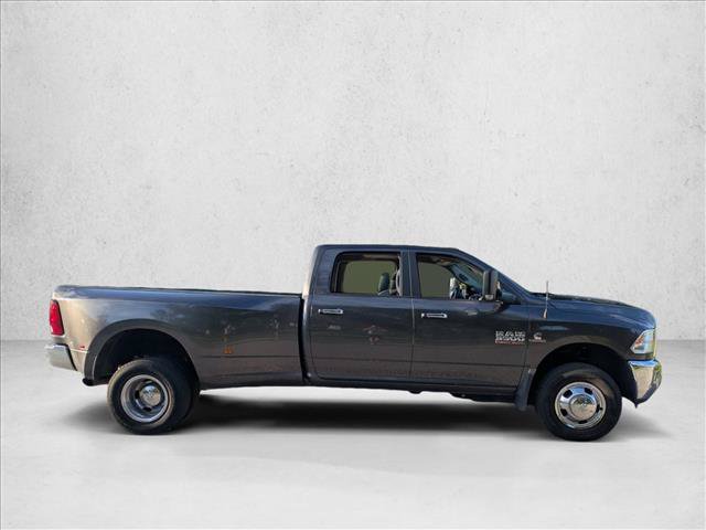 Used 2018 RAM 3500 SLT w/ Luxury Group AWD/4WD image 4