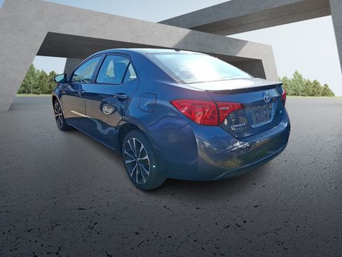Used 2019 Toyota Corolla SE w/ SE Premium Package FWD image 3