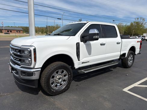 Used 2024 Ford F250 Lariat w/ Chrome Package AWD/4WD image 2