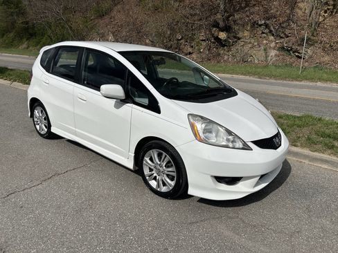 Used 2010 Honda Fit Sport image 10