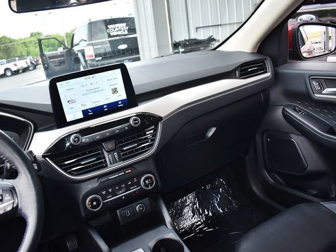 Certified 2020 Ford Escape SEL FWD image 16