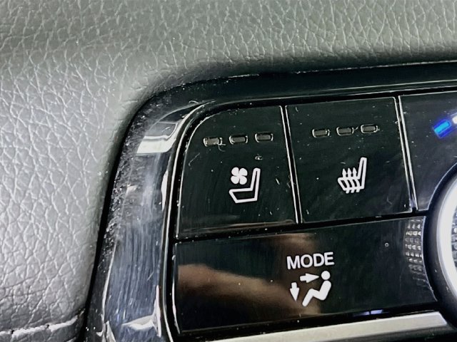 Used 2024 Honda Pilot Elite image 23