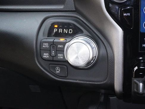 Used 2025 RAM 1500 Laramie w/ Sport Appearance Package AWD/4WD image 17