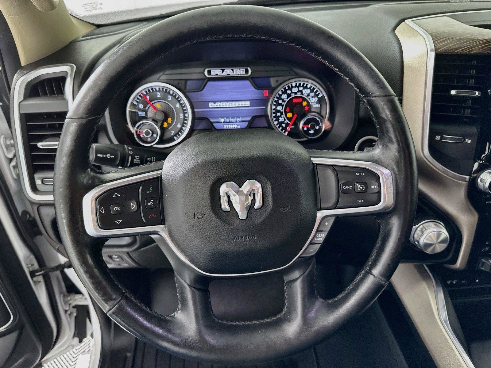 Used 2019 RAM 1500 Laramie AWD/4WD image 18