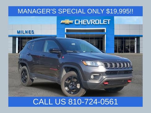 Used 2023 Jeep Compass Trailhawk image 1