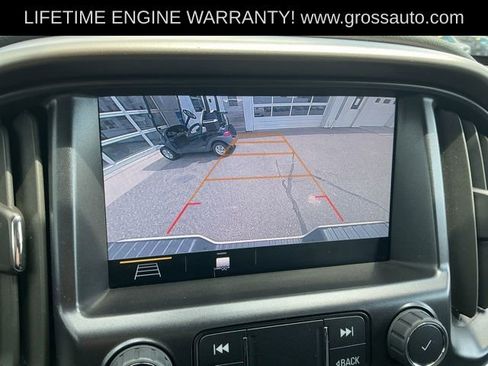 Used 2022 Chevrolet Colorado Z71 AWD/4WD image 17