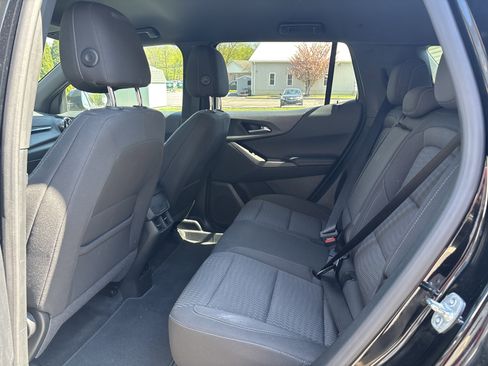 Used 2025 Chevrolet Equinox LT AWD/4WD image 14