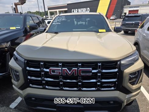 Used 2024 GMC Canyon AT4 AWD/4WD image 12