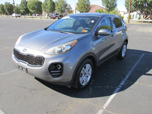 Used 2019 Kia Sportage LX image 1