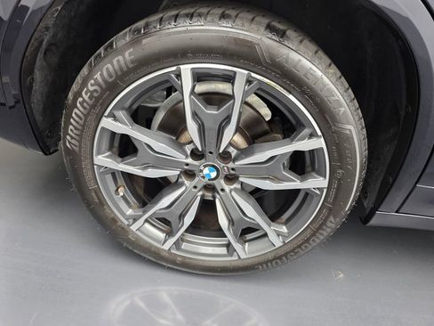 Used 2022 BMW X5 sDrive40i w/ M Sport Package RWD image 17