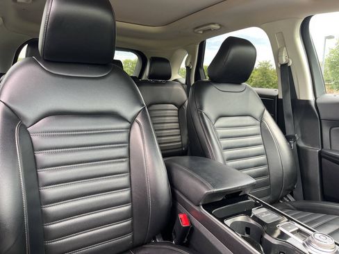 Used 2020 Ford Edge SEL w/ Convenience Package AWD/4WD image 21