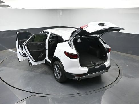Used 2025 Chevrolet Blazer LT FWD image 47