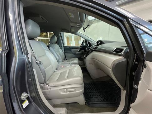 Used 2017 Honda Odyssey SE image 28