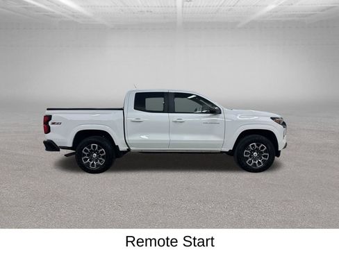 Used 2025 Chevrolet Colorado Z71 AWD/4WD image 14