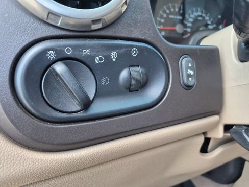 Used 2004 Ford Expedition XLT RWD image 41