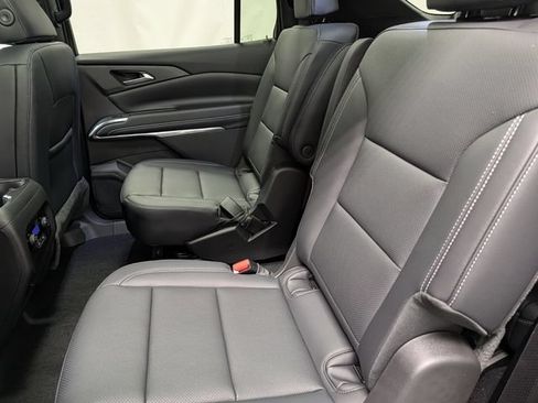 New 2027 Chevrolet Traverse LT w/ Sun and Wheel Package AWD/4WD image 12