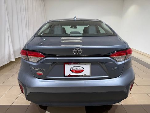Certified 2025 Toyota Corolla LE FWD image 4