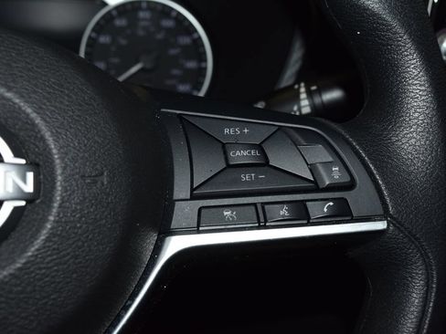 Certified 2025 Nissan Sentra SV w/ Lighting Package FWD image 8