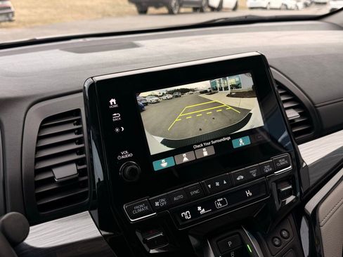 Used 2023 Honda Odyssey Elite image 40