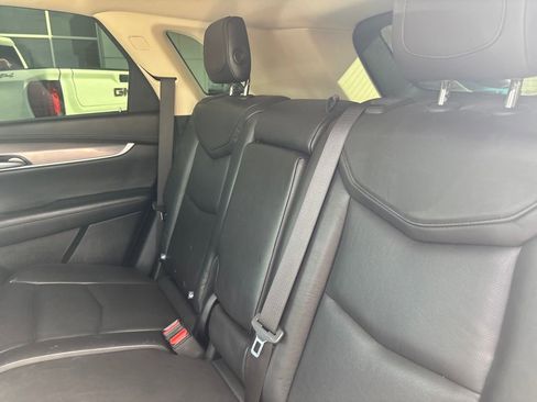 Used 2018 Cadillac XT5 Luxury w/ Driver Awareness Package image 32
