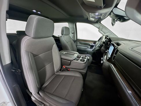 Used 2024 GMC Sierra 1500 Elevation image 29