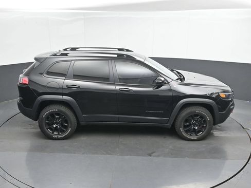 Used 2022 Jeep Cherokee Trailhawk w/ Premium Leather Package AWD/4WD image 33