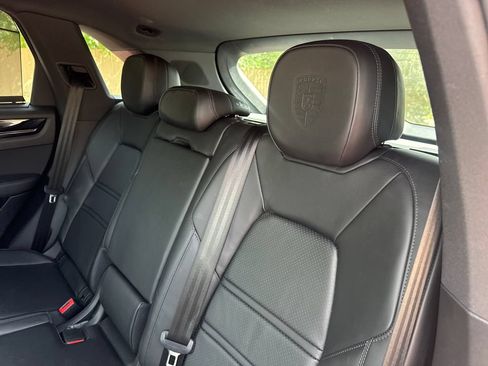 Used 2023 Porsche Cayenne S AWD/4WD image 22