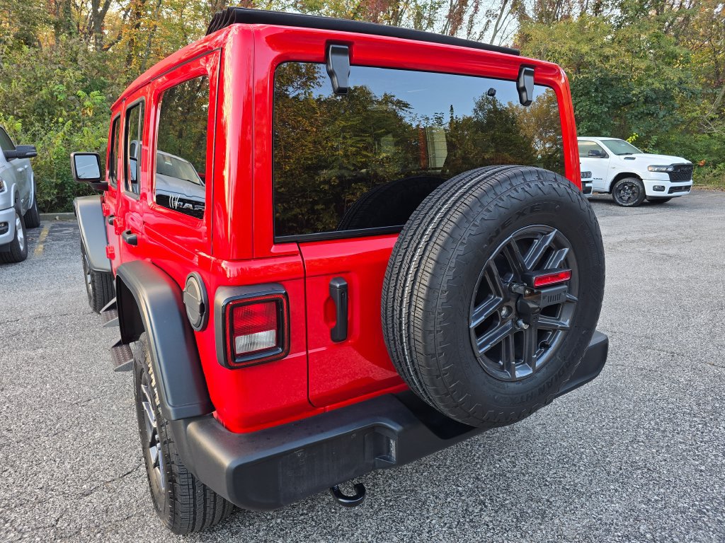 Used 2024 Jeep Wrangler Unlimited Sport AWD/4WD image 5