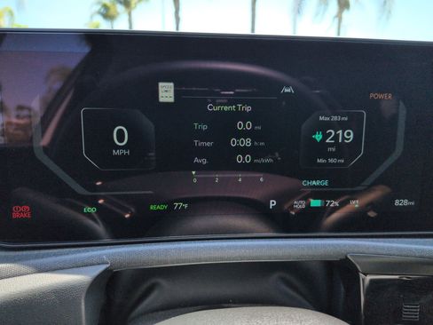 Used 2025 Kia EV6 Light w/ Light LR Technology Package RWD image 21