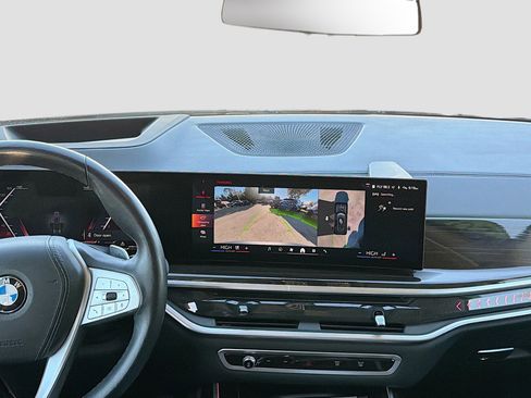 Used 2024 BMW X7 xDrive40i image 20
