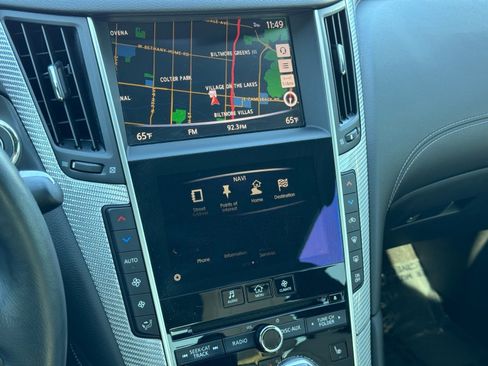 Used 2017 INFINITI Q60 Red Sport 400 image 26