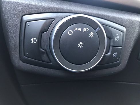 Used 2016 Ford Fusion SE w/ Equipment Group 202A image 17