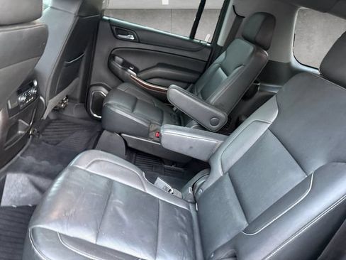 Used 2019 GMC Yukon XL SLT w/ Graphite Performance Edition AWD/4WD image 22