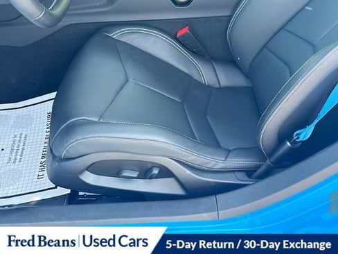 Used 2020 Chevrolet Corvette Stingray Coupe w/ Z51 Performance Package RWD image 27