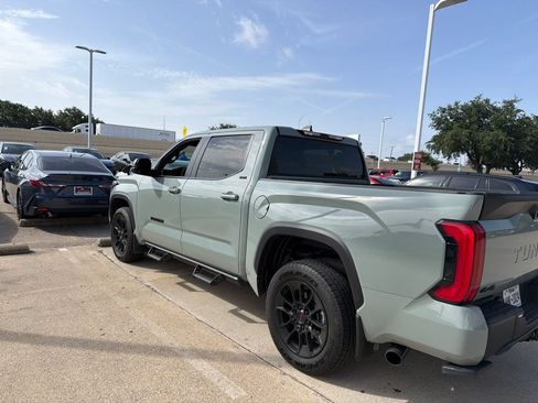 Used 2025 Toyota Tundra SR5 w/ SR5 Premium Package AWD/4WD image 11