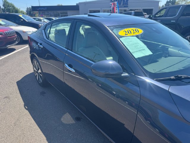 Used 2020 Nissan Altima 2.5 SV FWD image 11