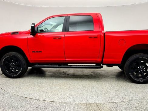 Used 2024 RAM 2500 Big Horn w/ Night Edition AWD/4WD image 8