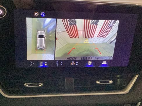 New 2026 Chevrolet Equinox LT w/ Midnight Edition AWD/4WD image 12