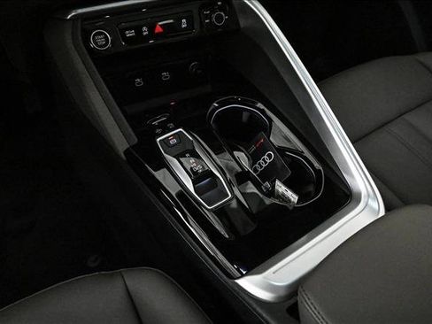 New 2025 Audi Q5 Premium image 12